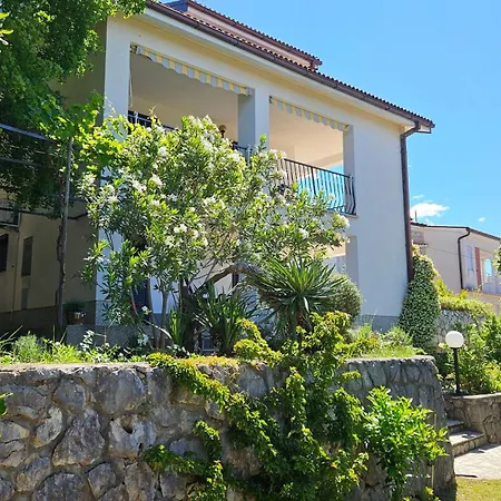 Apartmán 4u *